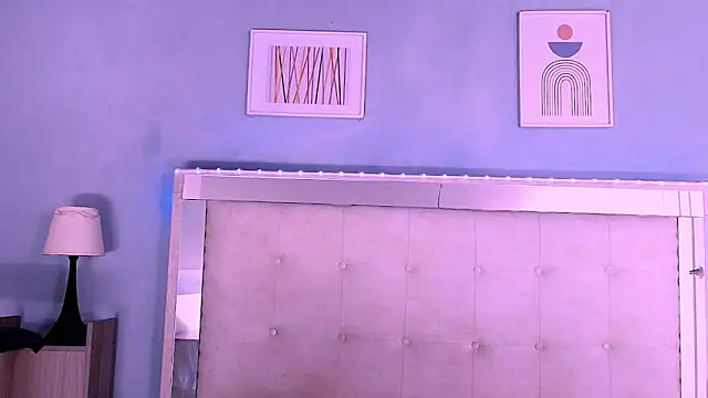 Snapshot of Emily_Castillo_1 chatting on September 30, 2025, 4:40 am Emily Castillo 1 online show from September 30, 2025, 4:40 am