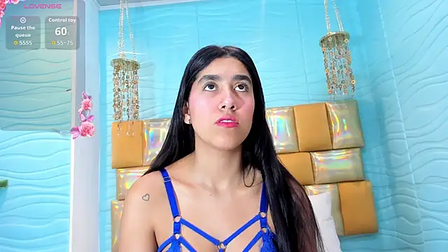 Mia Montess online show from November 4, 2025, 12:42 pm