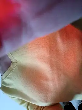 BellyDancer1 online show from October 20, 2025, 7:42 am