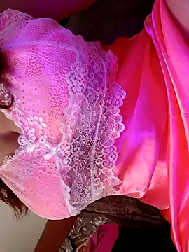 BellyDancer1 online show from September 24, 2025, 11:50 am