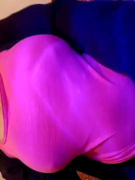 BellyDancer1 online show from November 4, 2025, 8:34 pm