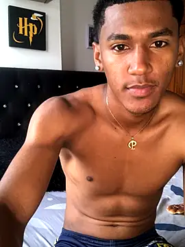 LexiAndDeker online show from November 13, 2025, 7:18 pm