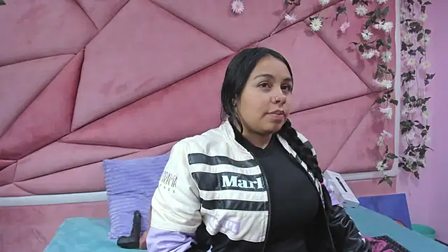  Violeta 18 online show from November 23, 2025, 2:54 am