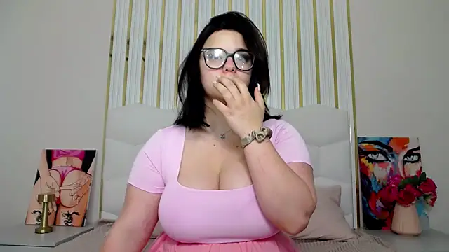 Snapshot of Eliss_Shyyo chatting on September 12, 2025, 5:18 am Eliss Shyyo online show from September 12, 2025, 5:18 am