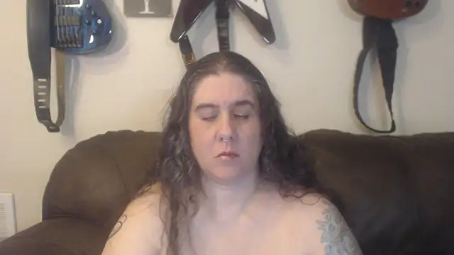 Dreaming Of Blue online show from March 9, 2025, 12:21 am