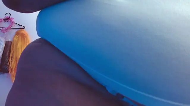 scarlettbooty online show from February 18, 2026, 4:21 am