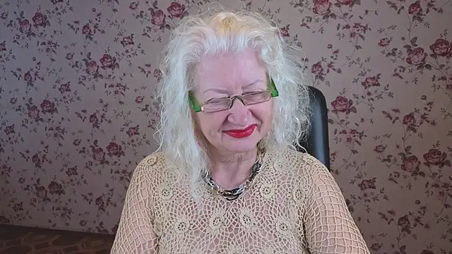 Maya Mayflower online show from September 25, 2025, 4:18 am