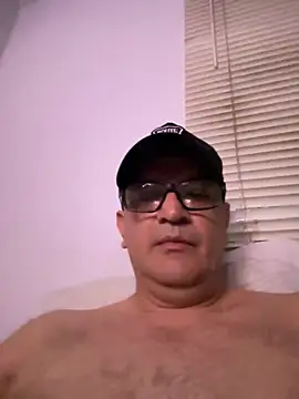 Snapshot of alrume49big chatting on March 4, 2025, 11:19 am alrume49big online show from March 4, 2025, 11:19 am