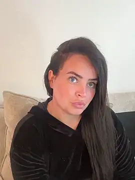 Sophie 23XX online show from May 10, 2026, 12:20 pm