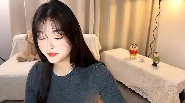 Cartier-176 online show from March 12, 2025, 1:40 pm