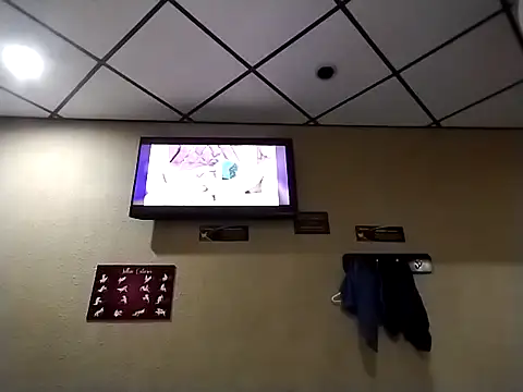 karlossan24 online show from February 15, 2026, 9:36 pm