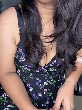 cute nansi online show from May 16, 2026, 10:14 am
