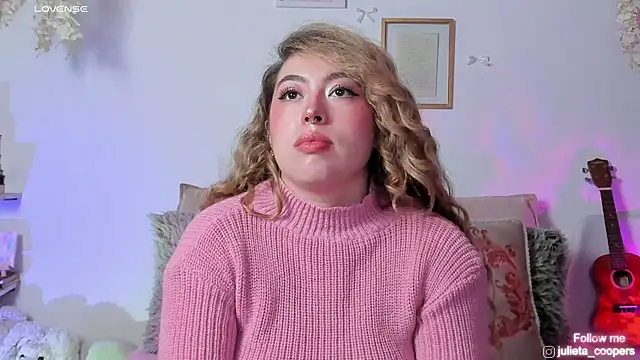 julieta cooper20 online show from April 2, 2026, 4:08 am