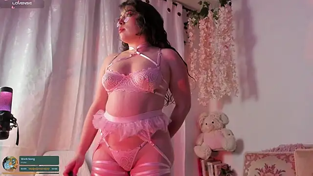 julieta cooper20 online show from March 10, 2025, 4:49 am