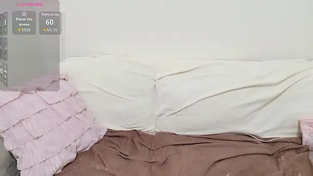 pppYukaqqq online show from April 12, 2026, 11:46 am