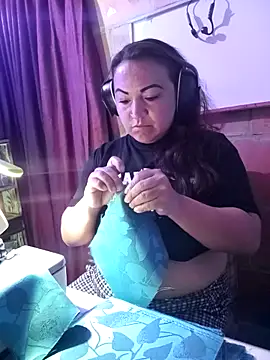 Snapshot of isis_milove chatting on February 26, 2026, 2:06 pm isis milove online show from February 26, 2026, 2:06 pm