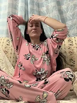 Snapshot of Anonim2026 chatting on February 18, 2026, 10:39 pm Anonim2026 online show from February 18, 2026, 10:39 pm