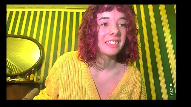 Snapshot of _Amber_Doll_ chatting on October 5, 2025, 2:13 am Amber Doll online show from October 5, 2025, 2:13 am