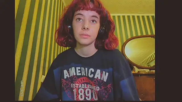 Snapshot of _Amber_Doll_ chatting on October 9, 2025, 7:47 pm Amber Doll online show from October 9, 2025, 7:47 pm