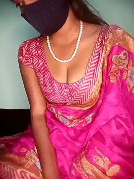 Snapshot of Queen_janu1 chatting on March 6, 2025, 1:16 am Queen janu1 online show from March 6, 2025, 1:16 am