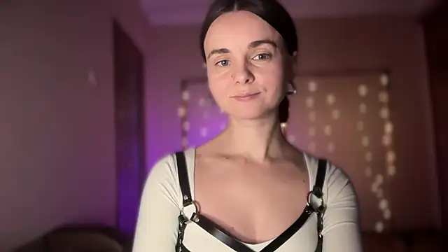 Snapshot of lanaloulou chatting on September 11, 2025, 10:54 pm lanaloulou online show from September 11, 2025, 10:54 pm