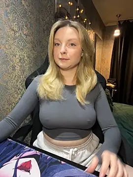 Lina ly online show from November 4, 2025, 9:07 pm