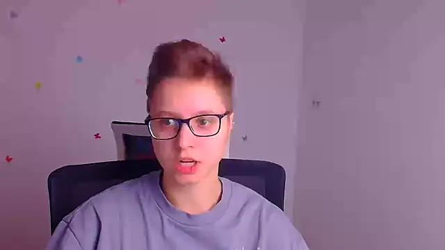 Bella Swannn online show from March 18, 2025, 6:17 pm