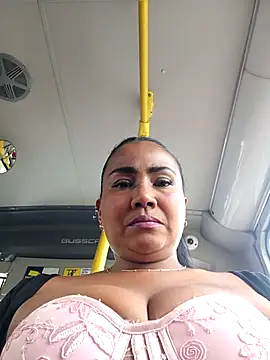 Ariana Rodriguez online show from January 15, 2026, 1:58 pm