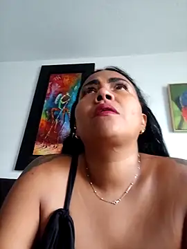 Ariana Rodriguez online show from October 29, 2025, 3:00 pm