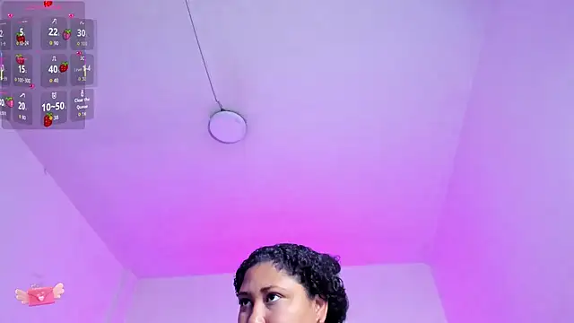 Snapshot of Ayliinn_ chatting on January 6, 2026, 3:10 am Ayliinn online show from January 6, 2026, 3:10 am