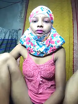 Snapshot of Cutesoma01 chatting on May 8, 2026, 10:46 pm Cutesoma01 online show from May 8, 2026, 10:46 pm