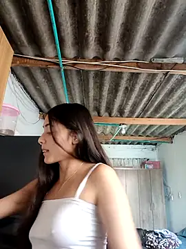 Valen Person online show from November 1, 2025, 4:45 pm