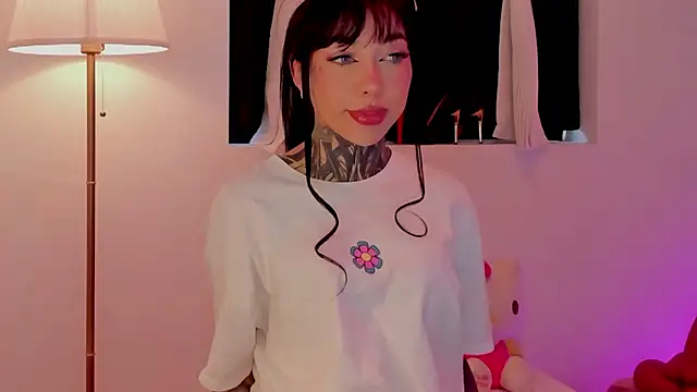 Dani Valen online show from September 26, 2025, 9:54 pm