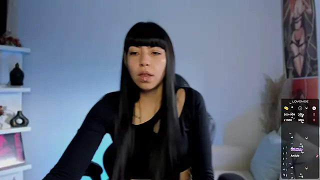 Snapshot of Saraa_Desiree chatting on November 19, 2025, 9:26 pm Saraa Desiree online show from November 19, 2025, 9:26 pm