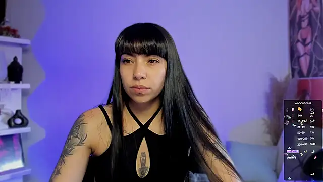 Snapshot of Saraa_Desiree chatting on November 13, 2025, 10:02 pm Saraa Desiree online show from November 13, 2025, 10:02 pm