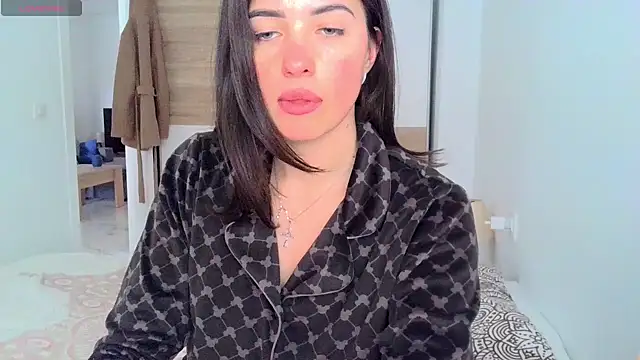 neferutt online show from March 6, 2026, 2:56 pm