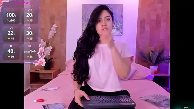 Snapshot of isabella_winkler chatting on April 28, 2026, 11:03 am isabella winkler online show from April 28, 2026, 11:03 am