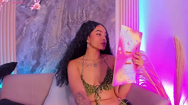 SarahLynn7 online show from October 16, 2025, 11:35 pm