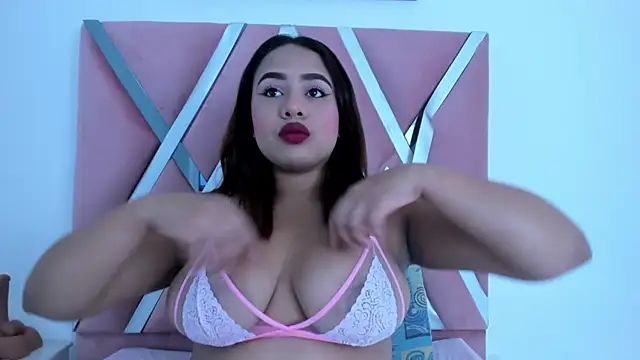 Vero Mendoza online show from September 18, 2025, 8:01 pm