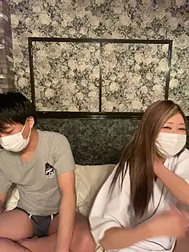 strawberryice online show from February 28, 2026, 10:04 am