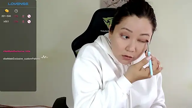 LisaAsianFlower online show from May 22, 2026, 2:09 am