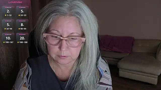 Wane Witch online show from November 7, 2025, 1:37 pm