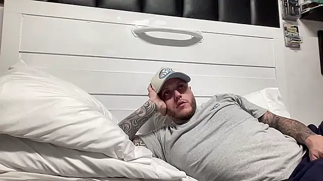 Thegreatwhitepipe online show from September 12, 2025, 10:04 am