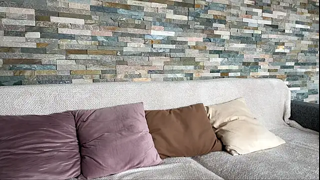 Aurora 5 online show from October 2, 2025, 11:24 am