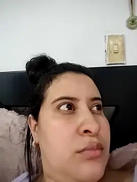 mialorents online show from February 10, 2026, 10:53 pm