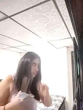 mialorents online show from January 14, 2026, 8:45 pm