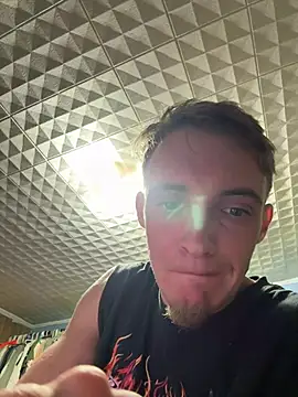 Ilovepussy1911 online show from March 22, 2026, 4:05 am