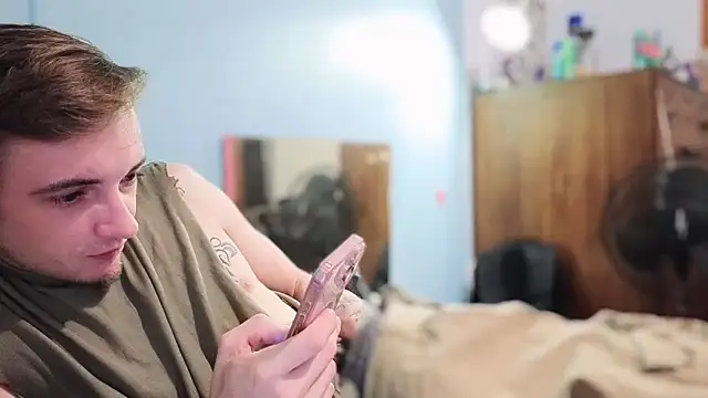 Ilovepussy1911 online show from May 22, 2026, 6:50 pm