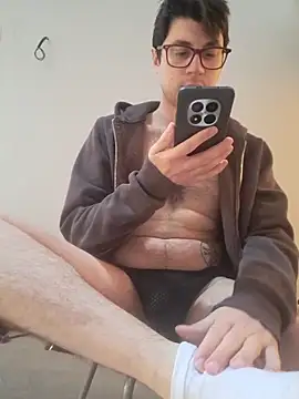 Maracujand80 online show from April 17, 2026, 12:41 pm