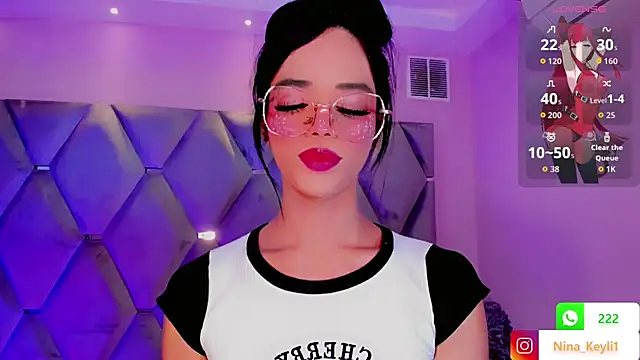 Nina Keyli online show from October 12, 2025, 7:59 pm